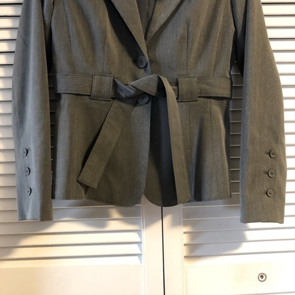 LARRY Levine front tie blazer size 6 - Picture 2 of 6